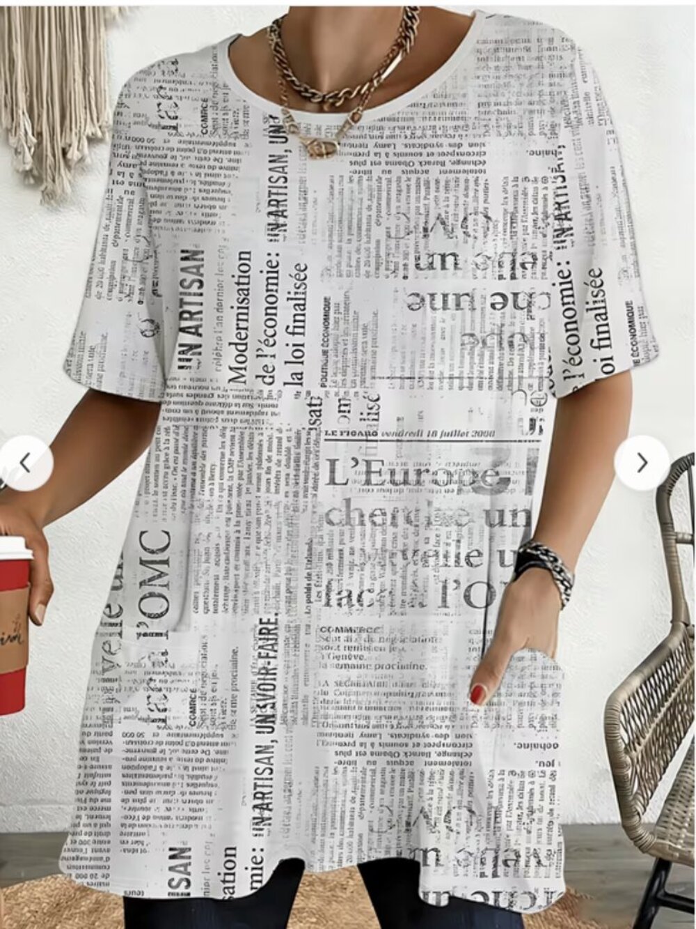 PLUS Newspaper black & white Print w/Pockets trendy T-Shirt Round Neck 3X